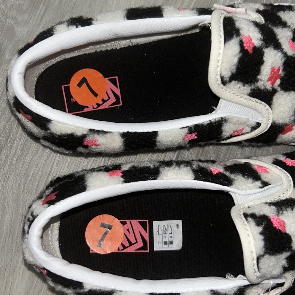 Vans Black and Pink Checkered Women's Shoes - Picture 4 of 5